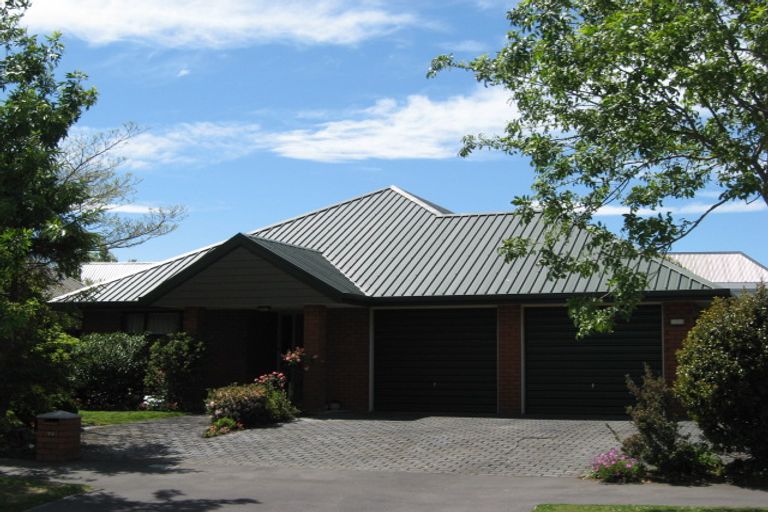 Photo of property in 73 Apsley Drive, Avonhead, Christchurch, 8042