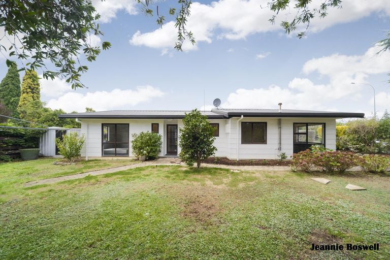 Photo of property in 183 Milson Line, Milson, Palmerston North, 4414