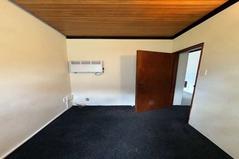 Photo of property in 1/136 Holly Road, St Albans, Christchurch, 8014