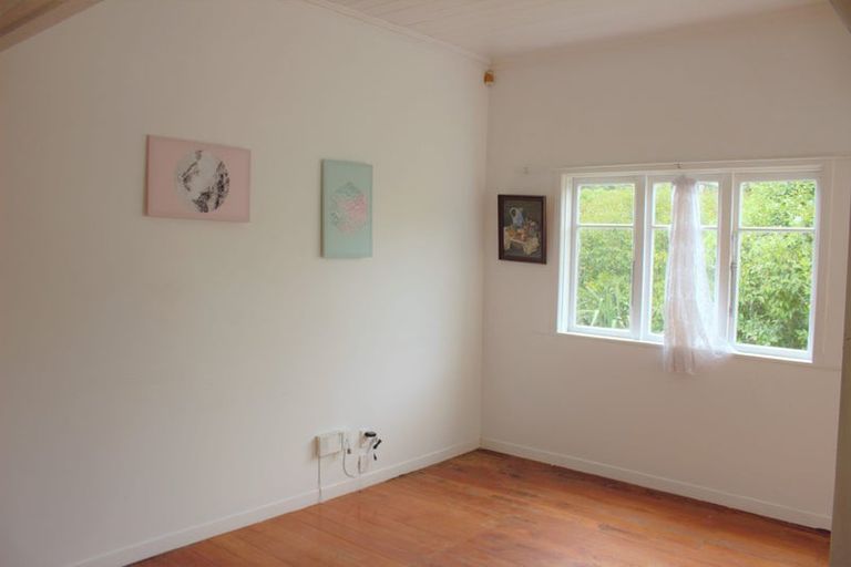 Photo of property in 55 Middlemore Crescent, Papatoetoe, Auckland, 2025