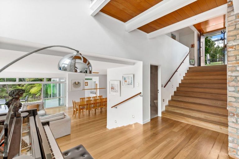 Photo of property in 160 Schnapper Rock Road, Schnapper Rock, Auckland, 0632