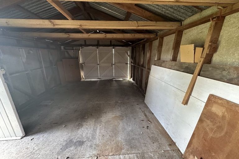 Photo of property in 88 Seymour Road, Sunnyvale, Auckland, 0612