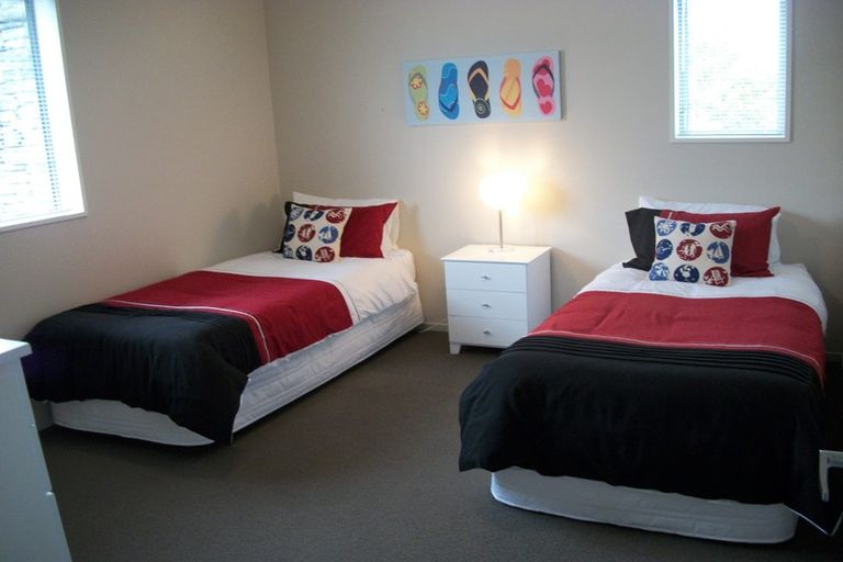 Photo of property in 15 Pentonville Close, Westmorland, Christchurch, 8025