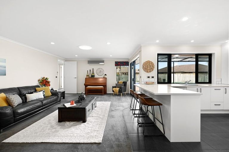 Photo of property in 5 Mosslea Court, Rototuna North, Hamilton, 3210