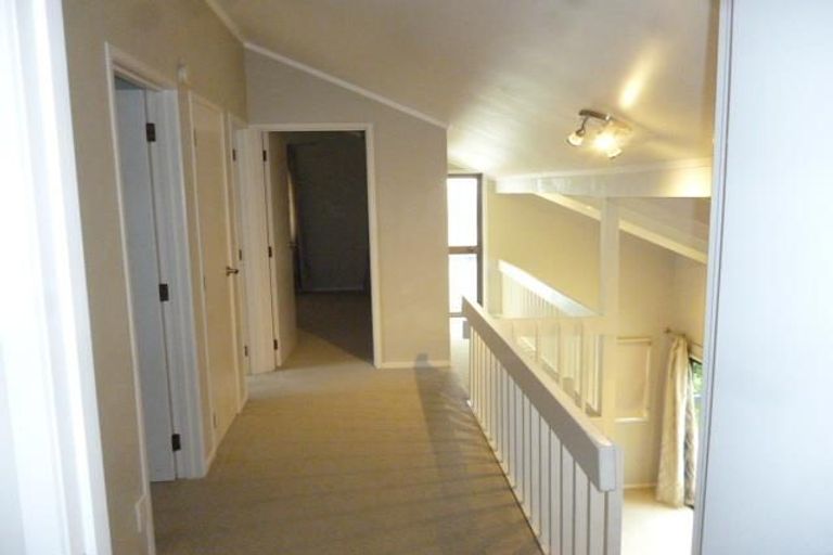 Photo of property in 1/2 Elliot Street, Howick, Auckland, 2014