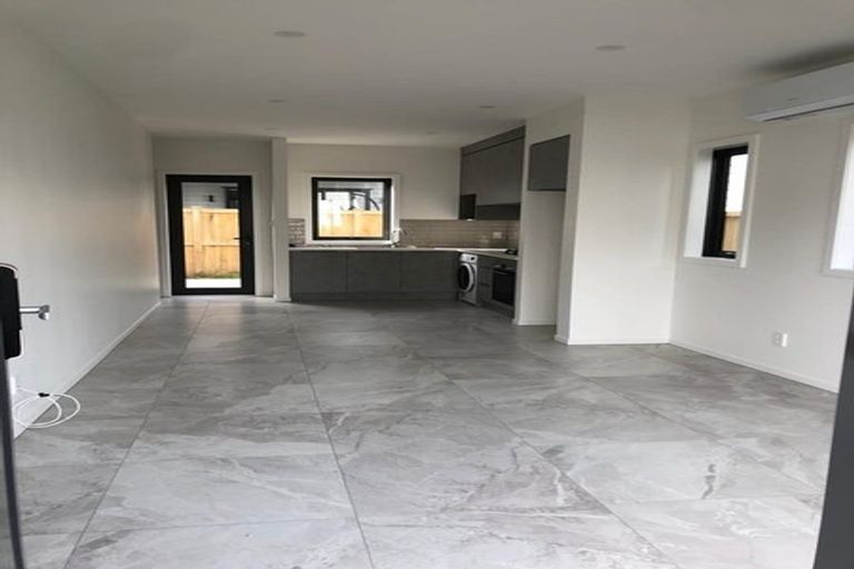 Photo of property in 18 Bei Road, Papakura, 2110