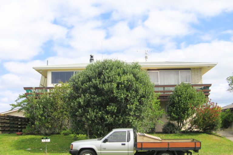 Photo of property in 8 Dickson Road, Papamoa Beach, Papamoa, 3118
