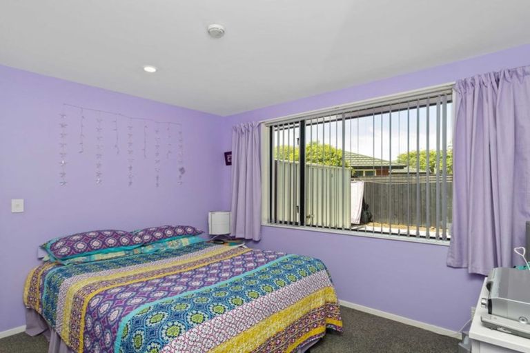 Photo of property in 22 Sea Eagles Place, North New Brighton, Christchurch, 8083