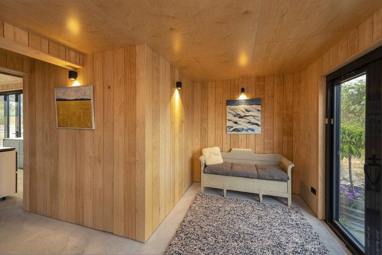 Photo of property in 2/19 Monteith Road, Albert Town, Wanaka, 9382