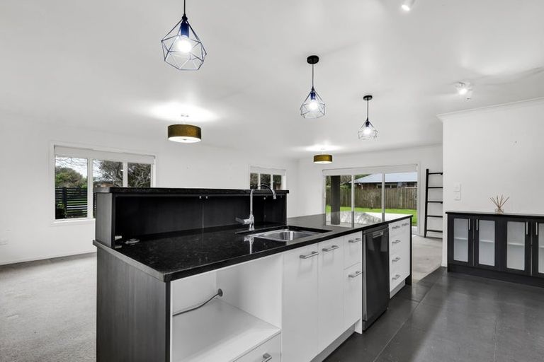 Photo of property in 92b Fairfield Road, Hawera, 4610