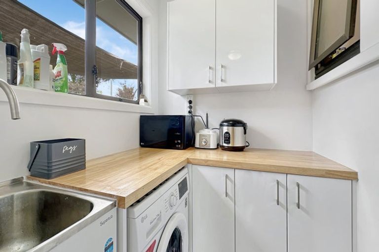 Photo of property in 23 Sloane Street, Glen Innes, Auckland, 1072