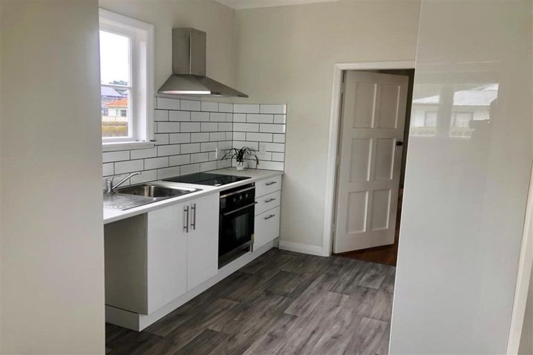 Photo of property in 1/126 Waiwhetu Road, Waterloo, Lower Hutt, 5011