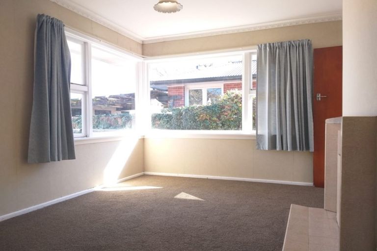 Photo of property in 16 Shearer Avenue, Papanui, Christchurch, 8052