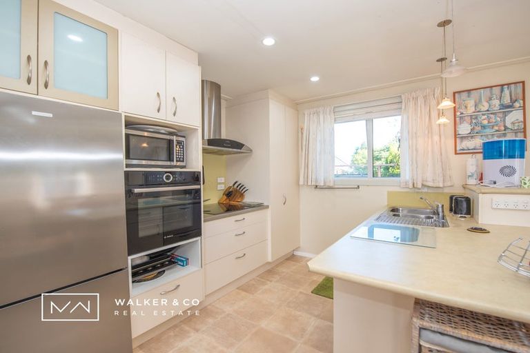 Photo of property in 31 Royal Street, Upper Hutt Central, Upper Hutt, 5018