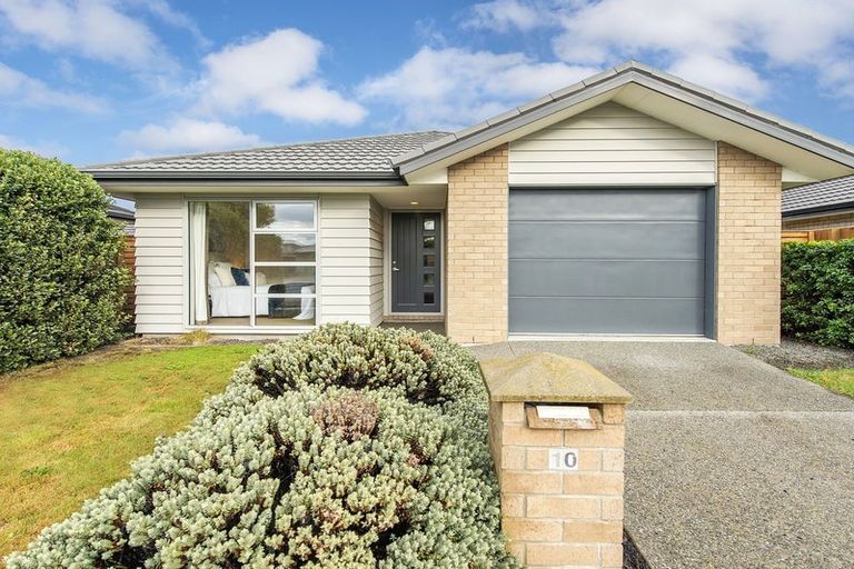 Photo of property in 10 Kittyhawk Avenue, Wigram, Christchurch, 8042