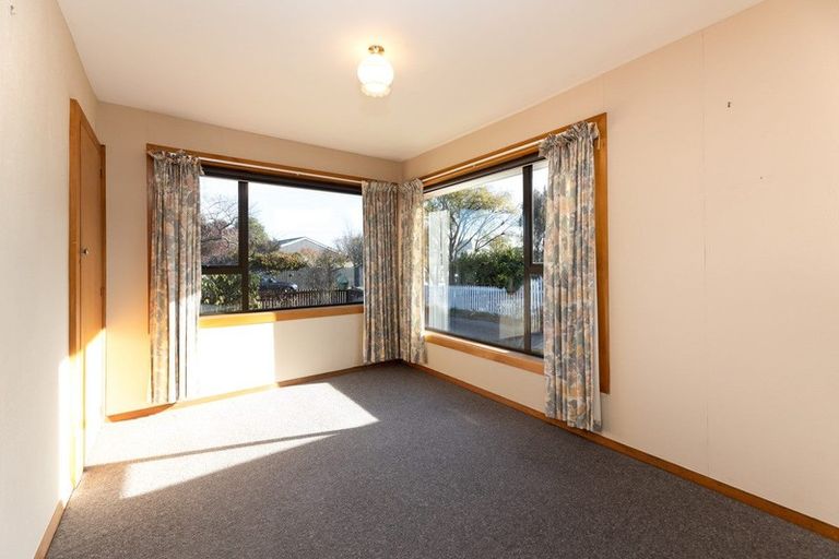 Photo of property in 28 Chedworth Avenue, Bishopdale, Christchurch, 8053