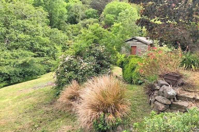 Photo of property in 38 Tizzards Road, Robinsons Bay, Akaroa, 7581