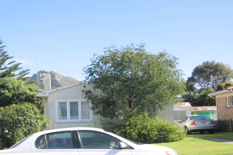 Photo of property in 11 Grove Avenue, Mount Maunganui, 3116