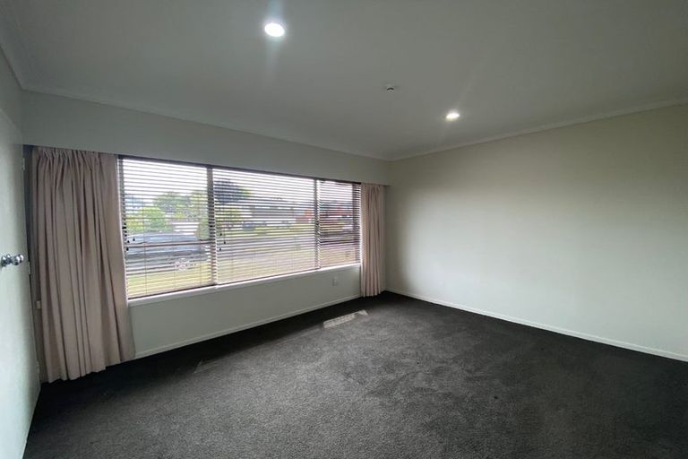 Photo of property in 11 Bexley Place, Pahurehure, Papakura, 2113