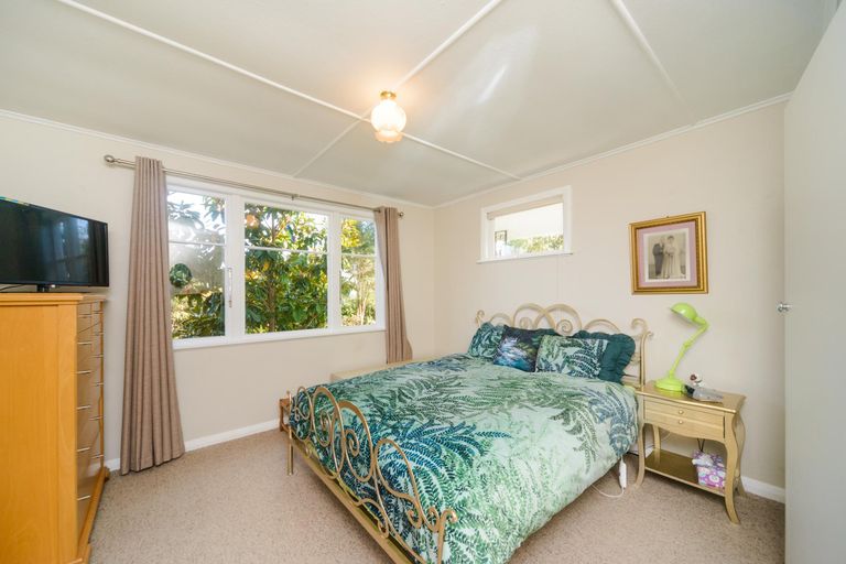 Photo of property in 11 Sinclair Avenue, Highbury, Palmerston North, 4412