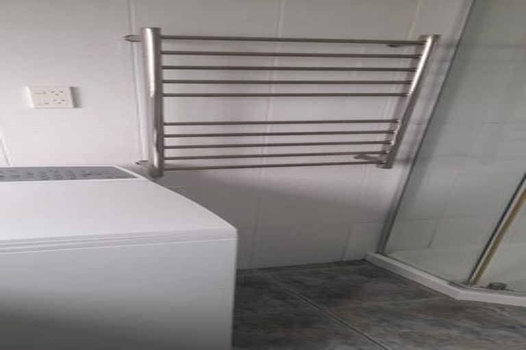 Photo of property in 99 Coronation Road, Hillcrest, Auckland, 0627