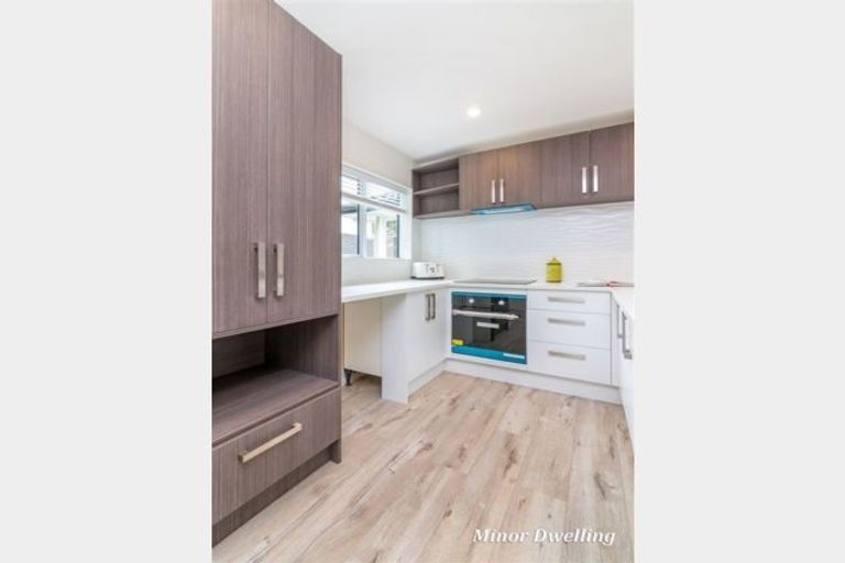 Photo of property in 10 Devon Street, Te Atatu South, Auckland, 0610