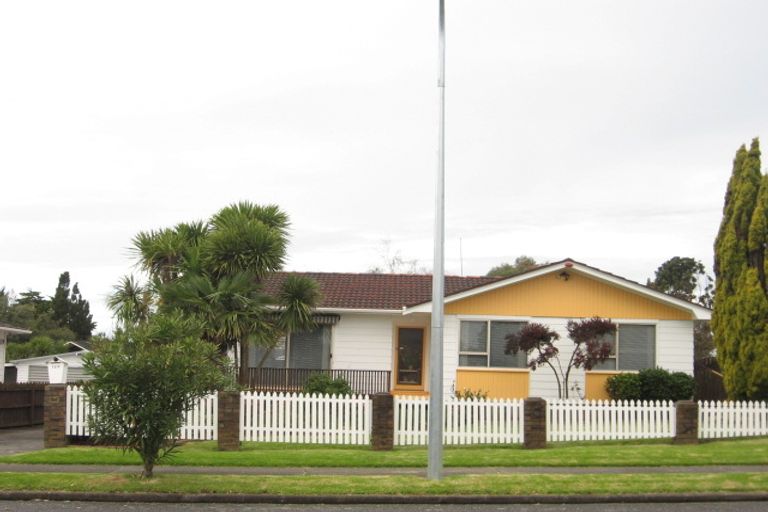 Photo of property in 128 Pigeon Mountain Road, Half Moon Bay, Auckland, 2012