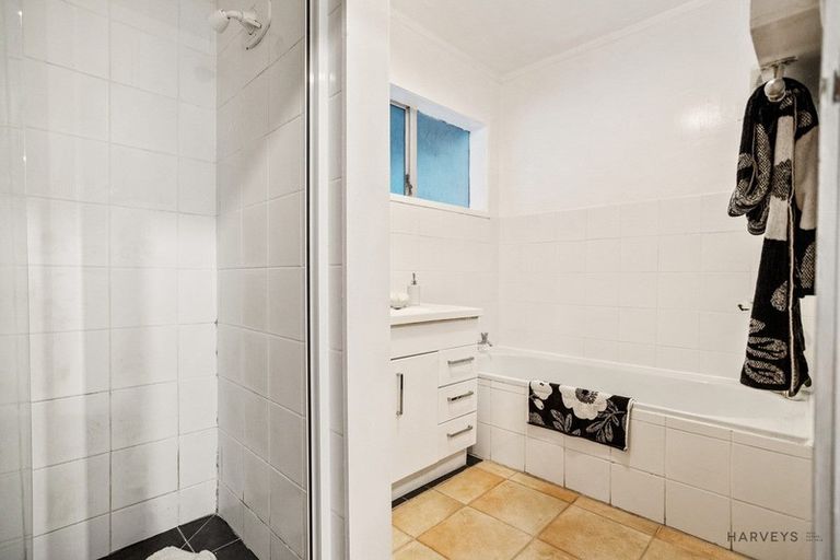 Photo of property in 1/50 Te Kanawa Crescent, Henderson, Auckland, 0610