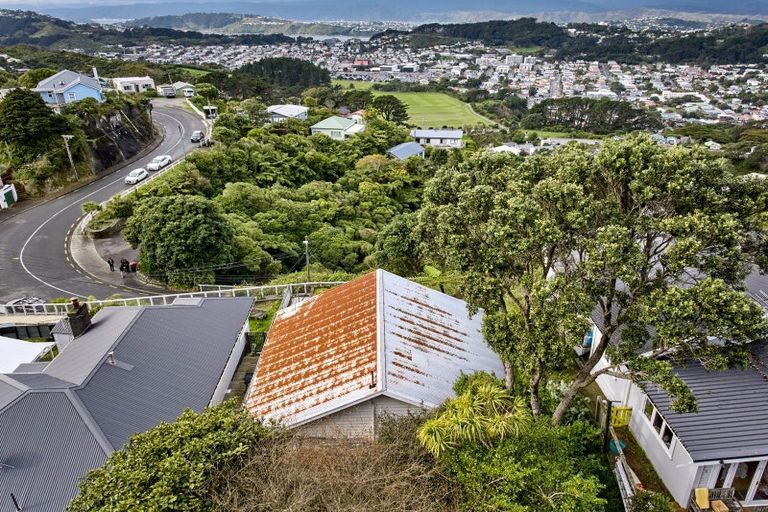 Photo of property in 85 Farnham Street, Mornington, Wellington, 6021