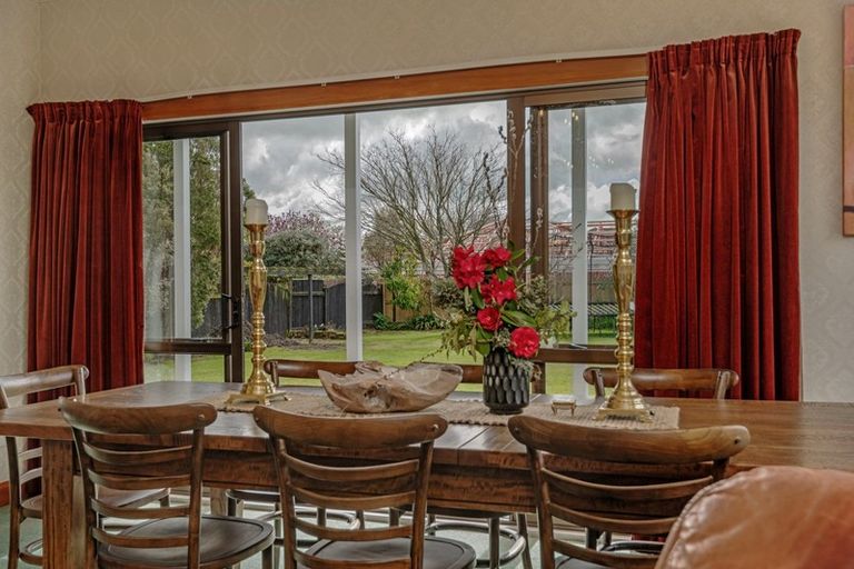 Photo of property in 41 Manapouri Crescent, Hokowhitu, Palmerston North, 4410