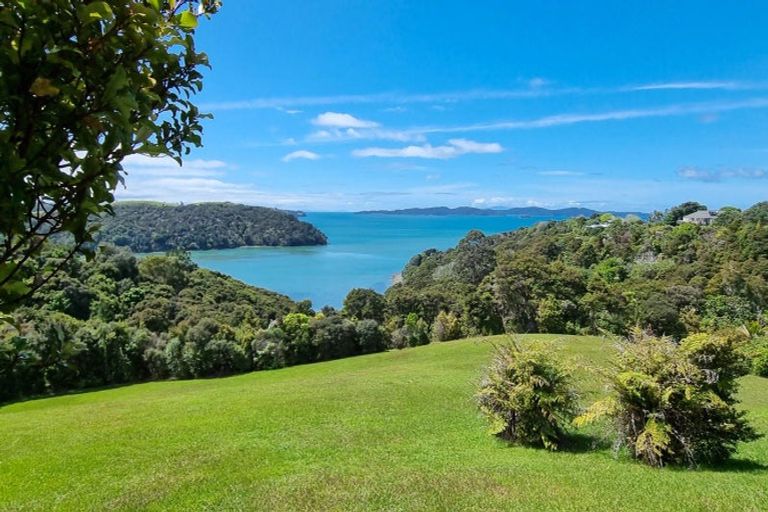 Photo of property in 4 Kotare Place, Sandspit, Warkworth, 0982