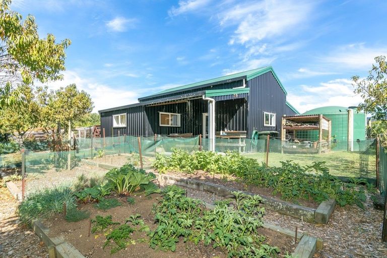 Photo of property in 20 Okupata Road, Oparau, 3878