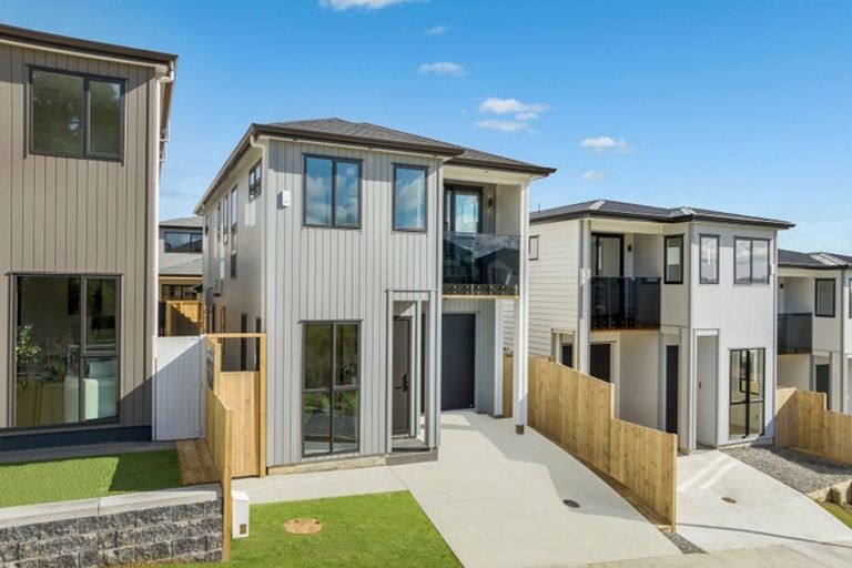 Photo of property in 9 Sagitta Drive, Flat Bush, Auckland, 2019