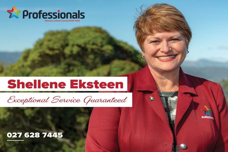 Photo of property in 21 Jasmine Grove, Maungaraki, Lower Hutt, 5010