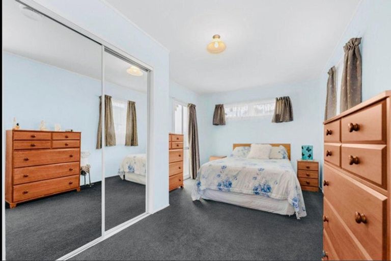 Photo of property in 9 Mcentee Street, Papakura, 2110