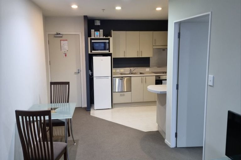 Photo of property in Terrace Heights Apartments, 2/163p The Terrace, Wellington Central, Wellington, 6011