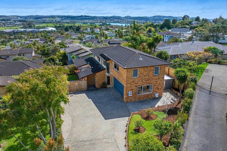 Photo of property in 4 Totara Views Drive, Red Beach, 0932