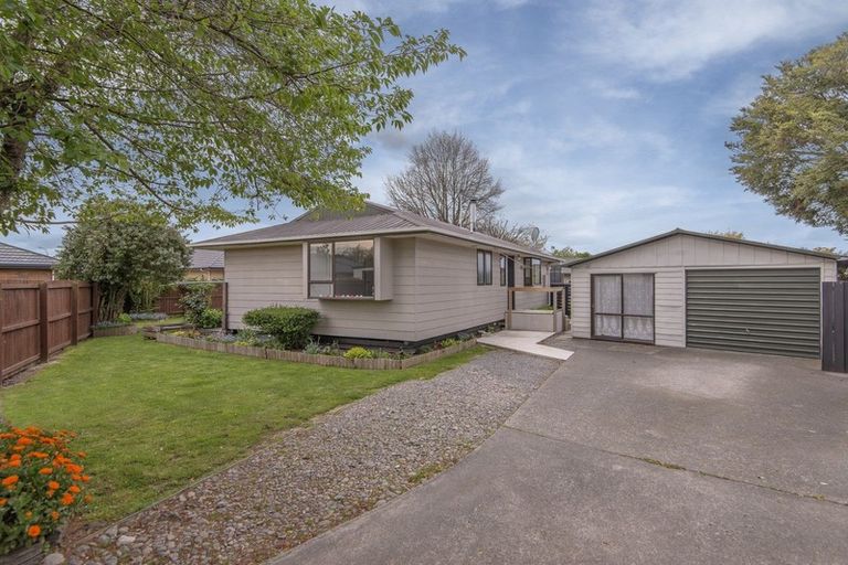 Photo of property in 44d Woodend Road, Woodend, 7610