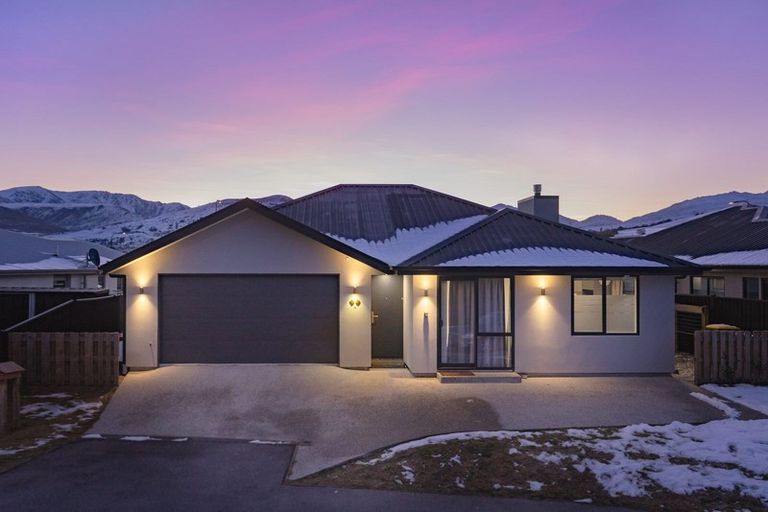 Photo of property in 3 Jones Avenue, Lower Shotover, Queenstown, 9304