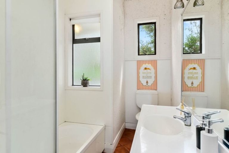 Photo of property in 20 Grey Street, Glenholme, Rotorua, 3010