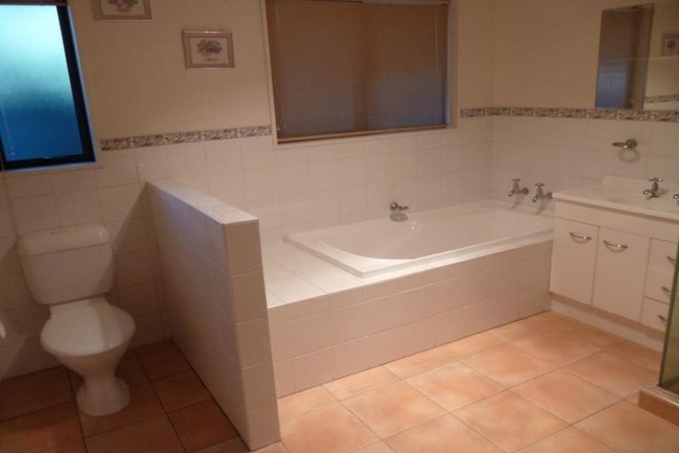 Photo of property in 11 Monterey Place, Parklands, Christchurch, 8083