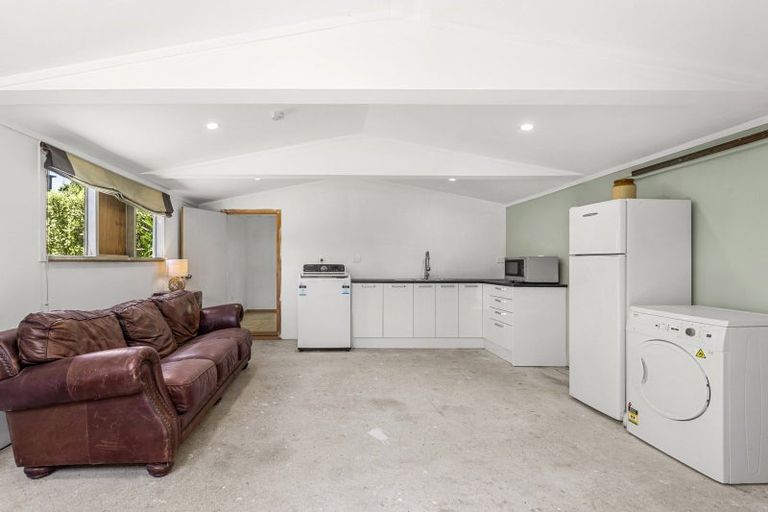 Photo of property in 12 Karioi Crescent, Raglan, 3225