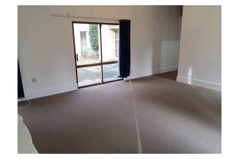 Photo of property in 1 Whitford Park Road, Whitford, Howick, 2571