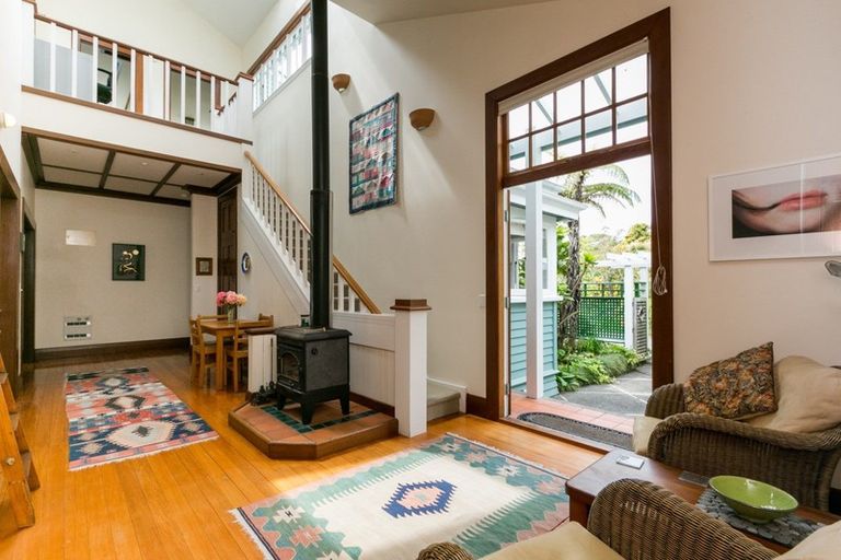 Photo of property in 38 Selwyn Road, Havelock North, 4130