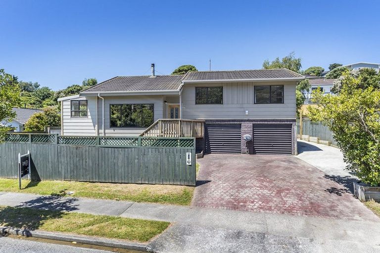 Photo of property in 45 Albatross Close, Whitby, Porirua, 5024