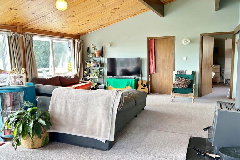 Photo of property in 18 Te Ra Crescent, Diamond Harbour, 8972