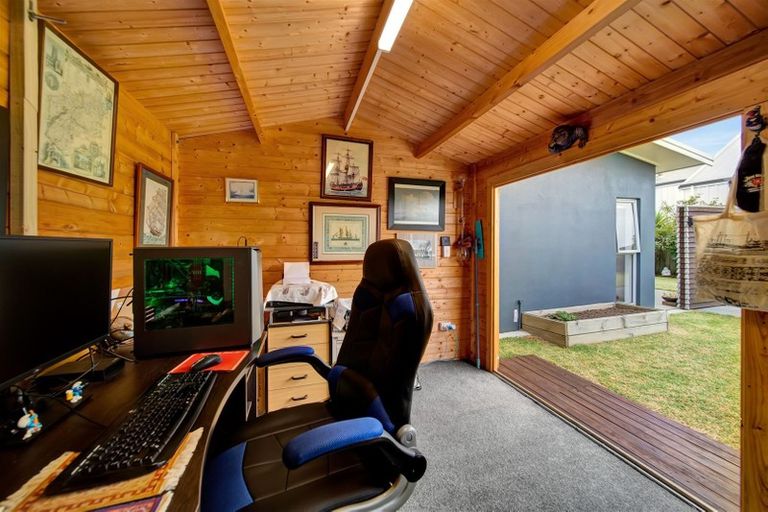 Photo of property in 2 Northpoint Way, Bell Block, New Plymouth, 4312