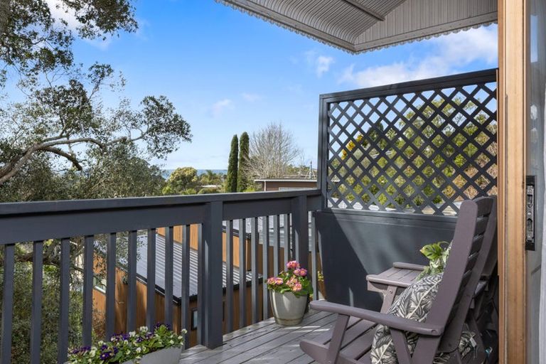 Photo of property in 2/12 Surville Place, Mairangi Bay, Auckland, 0630