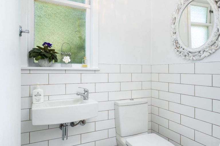 Photo of property in 26a Roslyn Road, Bluff Hill, Napier, 4110