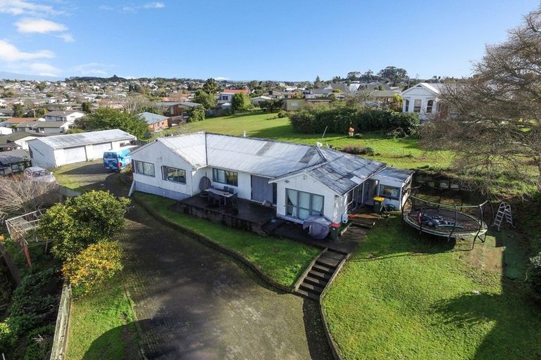 Photo of property in 50 Dinsdale Road, Dinsdale, Hamilton, 3204